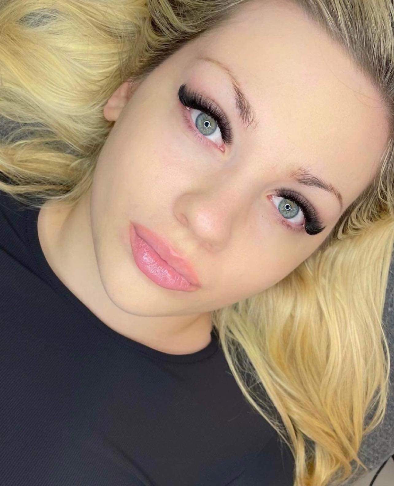 2100 Fans | 21 sizes in 1 | 8D volume | 7 lengths from 9-15mm |  3 curls : C, CC & D |