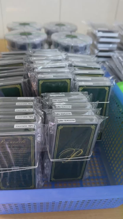 Premade Ultra-Narrow 5D Spike Fans - 800 Fans Per Box - Premium Handmade Volume Fans For Professional Eyelash Extensions